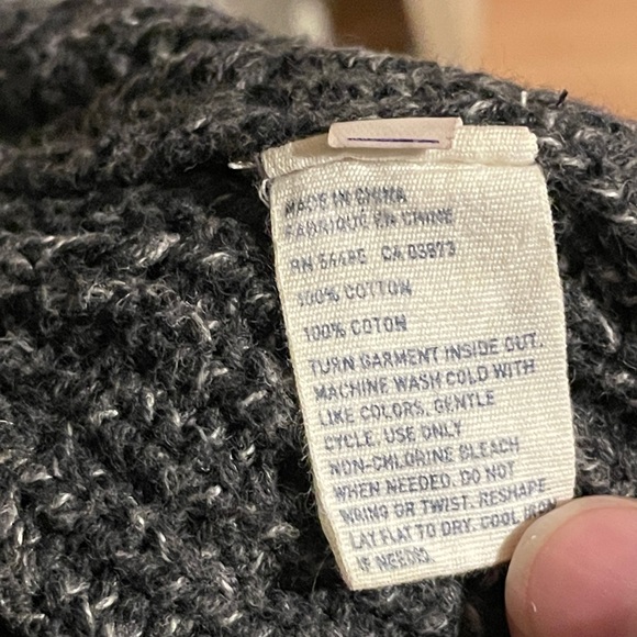 American Eagle Cardigan - Picture 4 of 6